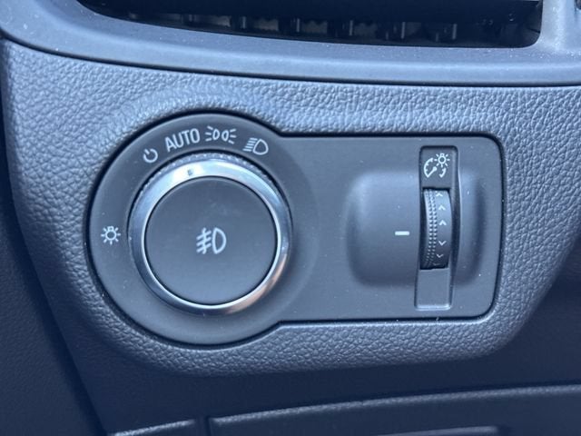 2020 Buick Envision Essence - Photo 26