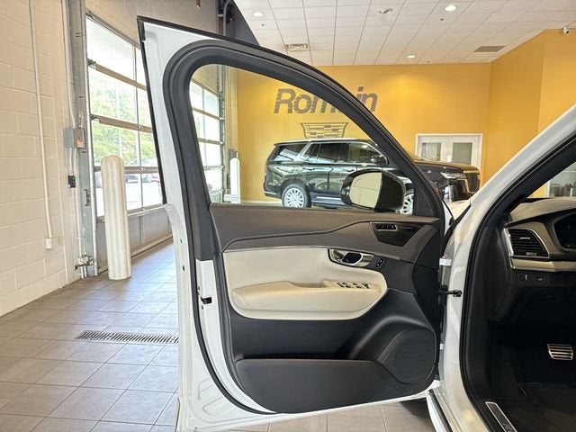 2020 Volvo XC90 T6 R-Design 7 Passenger