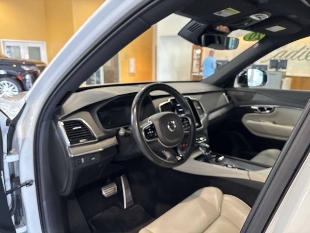 2020 Volvo XC90 T6 R-Design 7 Passenger
