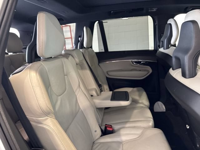 2020 Volvo XC90 T6 R-Design 7 Passenger