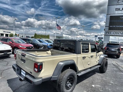 2020 Jeep Gladiator Sport