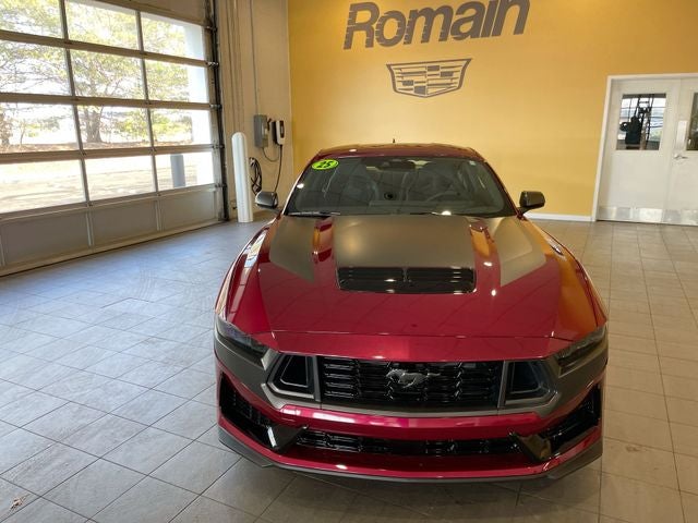 2025 Ford Mustang Dark Horse