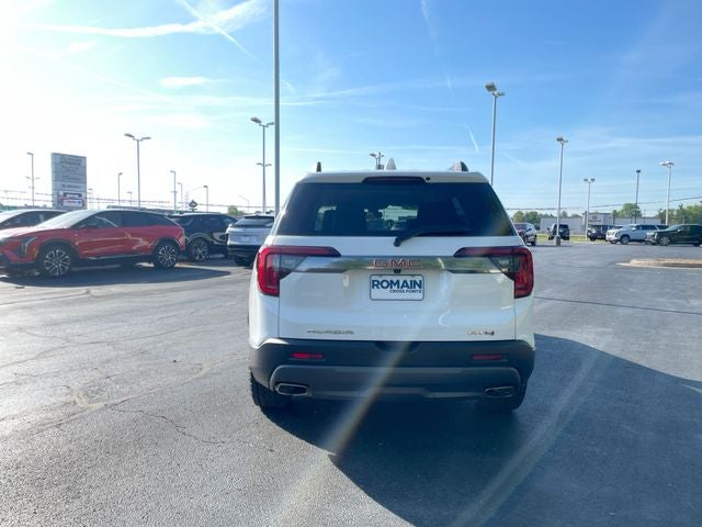 2023 GMC Acadia AT4
