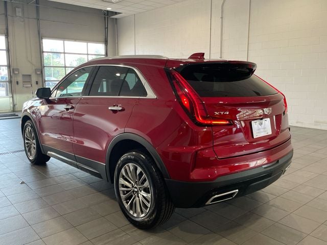 2024 Cadillac XT4 Premium Luxury