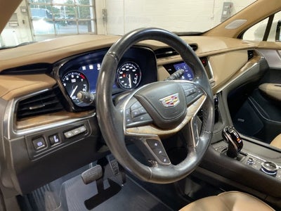 2022 Cadillac XT5 Premium Luxury