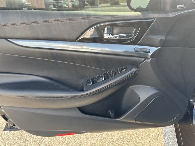 2020 Nissan Maxima SR
