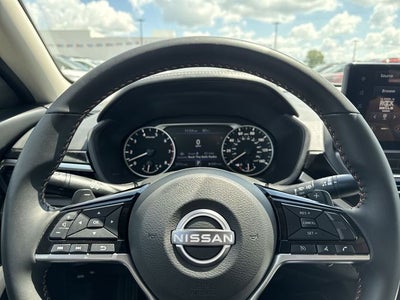2025 Nissan Altima 2.5 SR