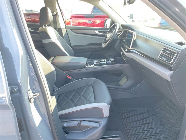 2024 Volkswagen Atlas 2.0T Peak Edition SE w/Technology