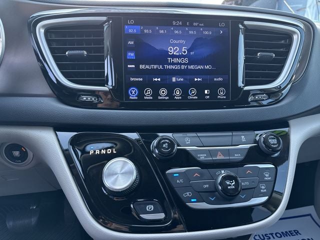 2017 Chrysler Pacifica Touring L