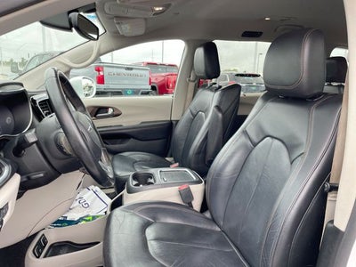 2017 Chrysler Pacifica Touring L Plus