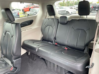 2017 Chrysler Pacifica Touring L Plus