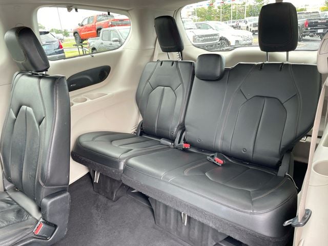 2017 Chrysler Pacifica Touring L Plus