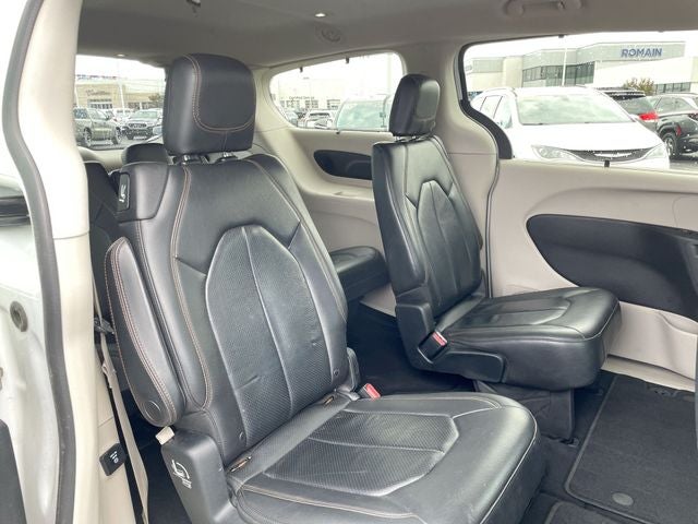 2017 Chrysler Pacifica Touring L Plus