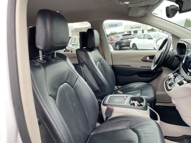 2017 Chrysler Pacifica Touring L Plus