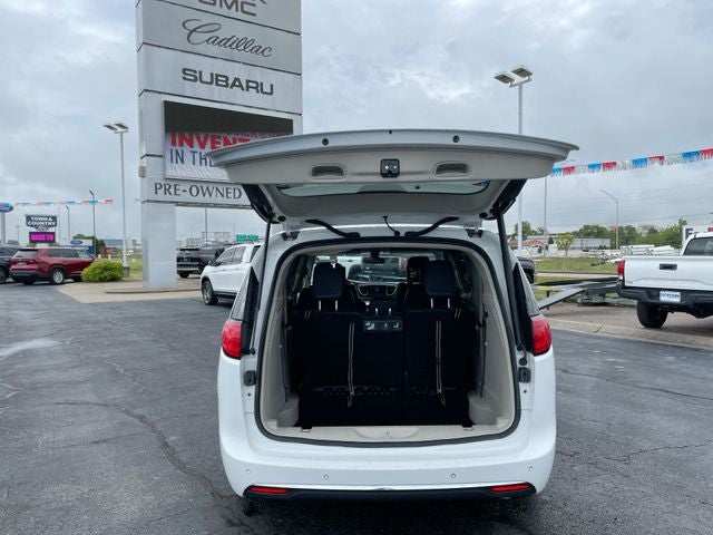 2017 Chrysler Pacifica Touring L Plus