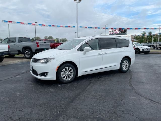 2017 Chrysler Pacifica Touring L Plus