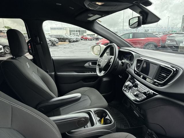 2020 Chrysler Pacifica Touring
