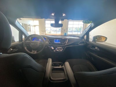 2020 Chrysler Pacifica Touring