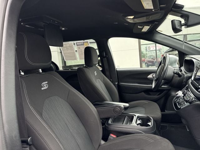 2020 Chrysler Pacifica Touring