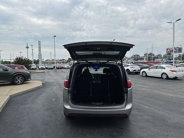 2020 Chrysler Pacifica Touring