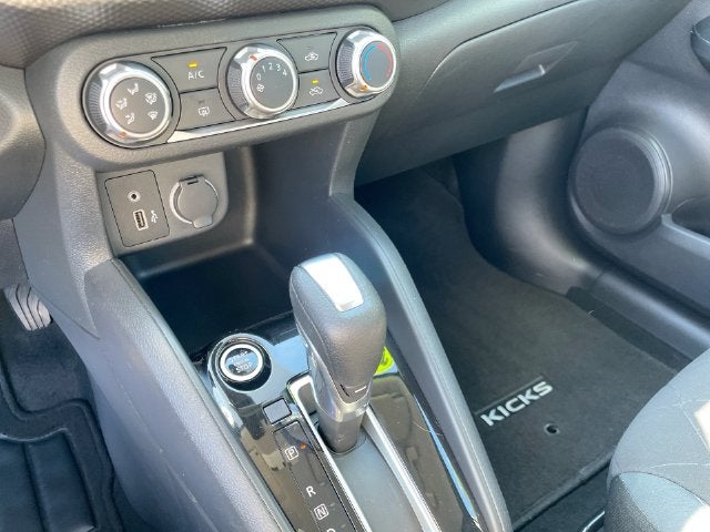 2020 Nissan Kicks S