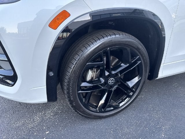 2025 Volkswagen Tiguan 2.0T SE R-Line Black