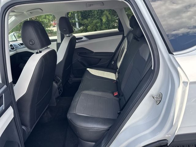 2025 Volkswagen Taos SE - Photo 13
