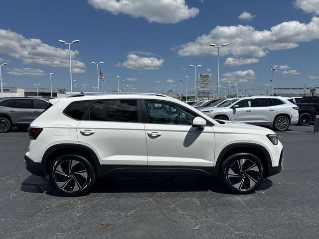 2025 Volkswagen Taos SE - Photo 6