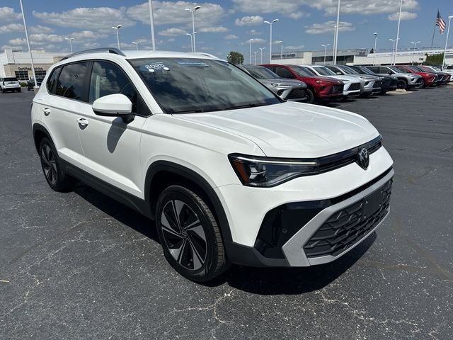 2025 Volkswagen Taos SE - Photo 7