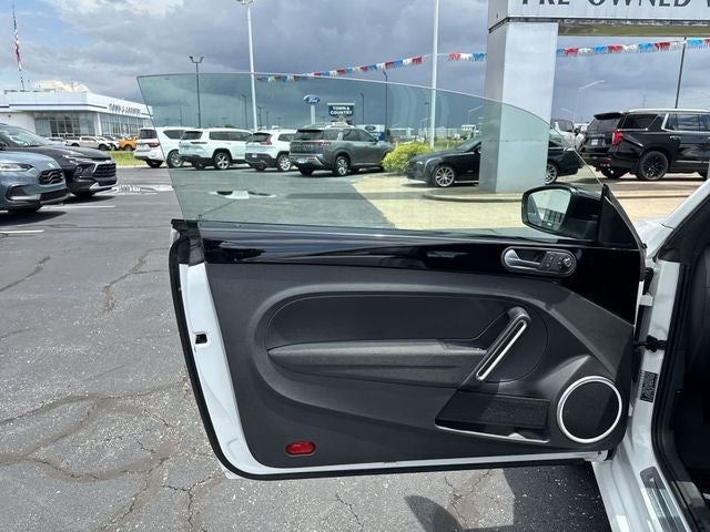 2015 Volkswagen Beetle 2.0T R-Line