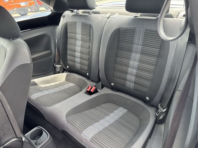 2015 Volkswagen Beetle 2.0T R-Line