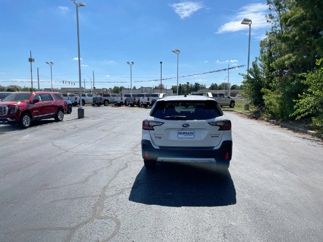 2022 Subaru Outback Touring