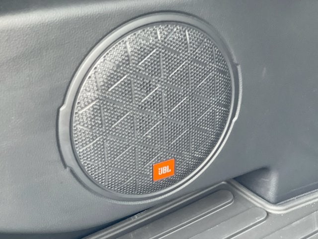 2025 Toyota RAV4 XSE - Photo 20