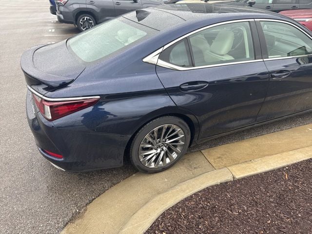 2025 Lexus ES 350 Ultra Luxury