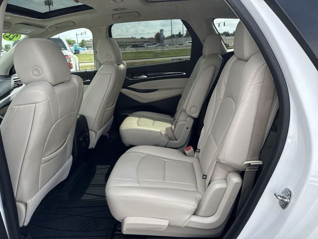 2022 Buick Enclave Essence