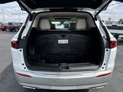 2022 Buick Enclave Essence