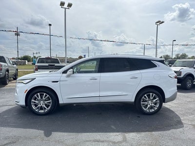 2022 Buick Enclave Essence