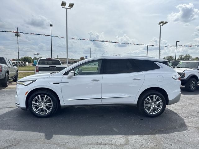 2022 Buick Enclave Essence
