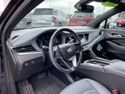2022 Buick Enclave Essence