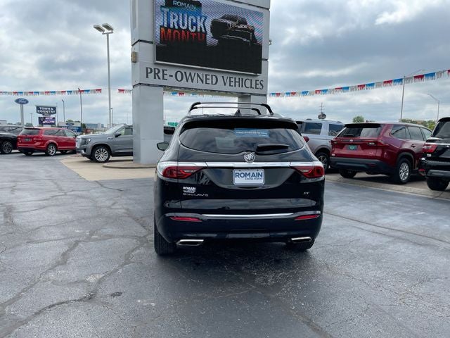 2022 Buick Enclave Essence