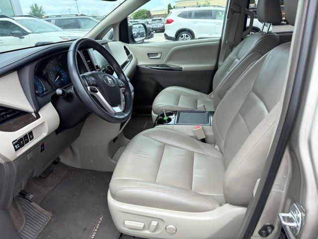 2017 Toyota Sienna XLE Premium 7 Passenger