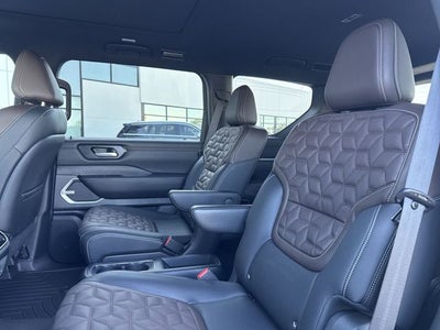2025 Nissan Armada Platinum