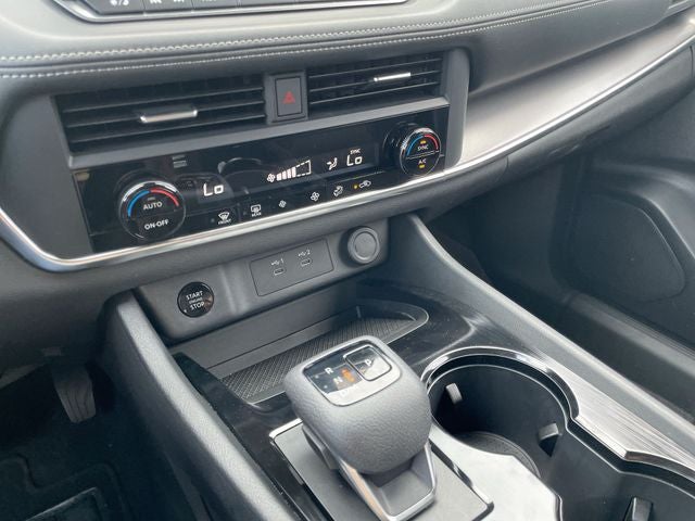 2024 Nissan Rogue SV - Photo 22