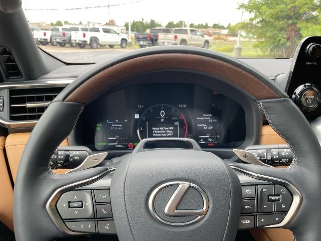 2026 Lexus LX 700h Luxury