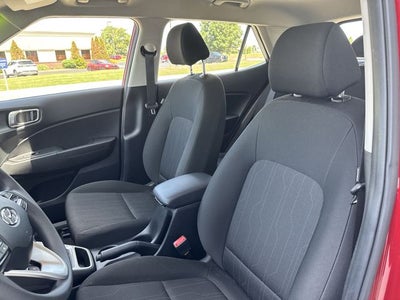 2025 Hyundai Venue SE