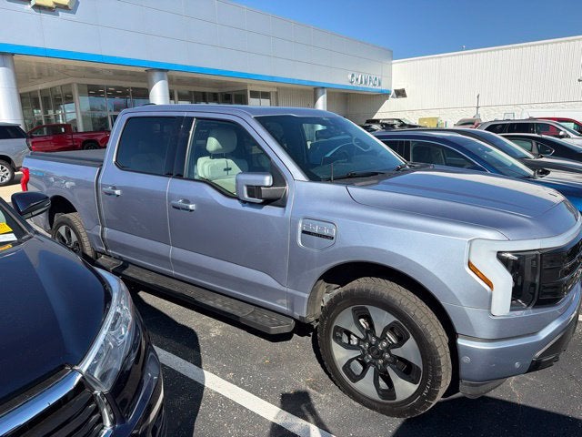 2022 Ford F-150 Lightning Platinum