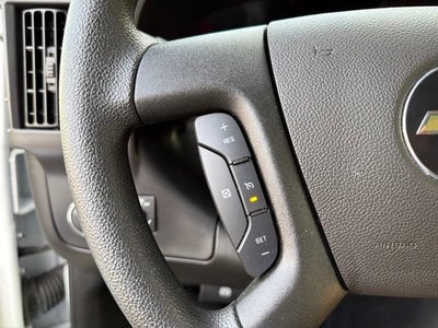 2025 Chevrolet Express Cargo WT