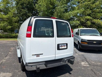 2025 Chevrolet Express Cargo WT