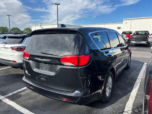 2017 Chrysler Pacifica Touring