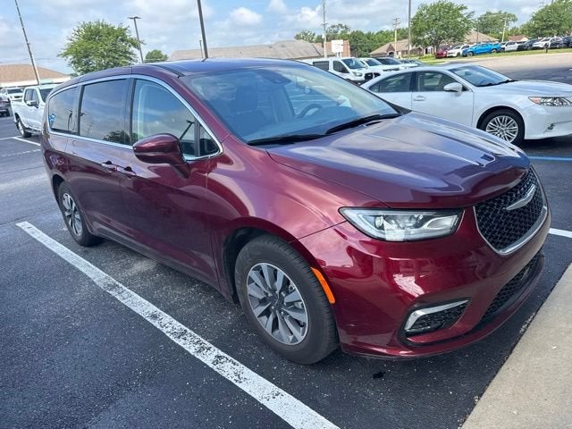 2022 Chrysler Pacifica Hybrid Touring L